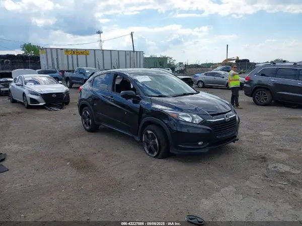 3CZRU6H51JM728448 2018 HONDA HR-V - Image 1