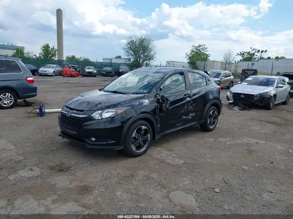 3CZRU6H51JM728448 2018 HONDA HR-V - Image 2