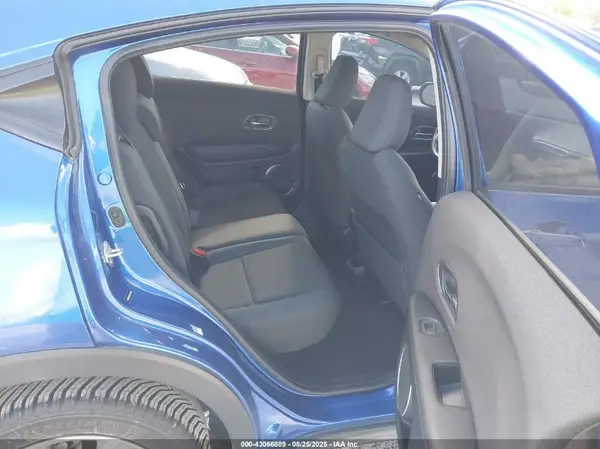 3CZRU6H51KM719590 2019 HONDA HR-V - Image 8