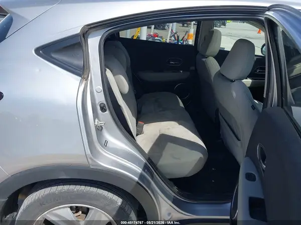 3CZRU6H51KM731044 2019 HONDA HR-V - Image 8