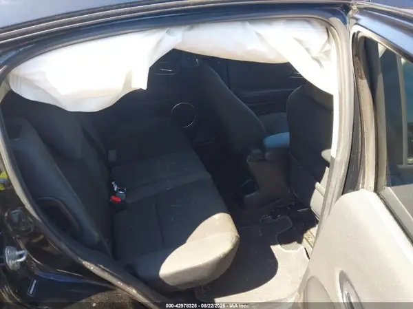 3CZRU6H51KM743162 2019 HONDA HR-V - Image 8