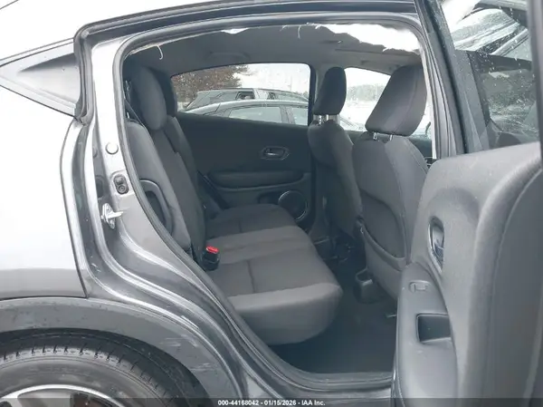 3CZRU6H51MM717776 2021 HONDA HR-V - Image 8