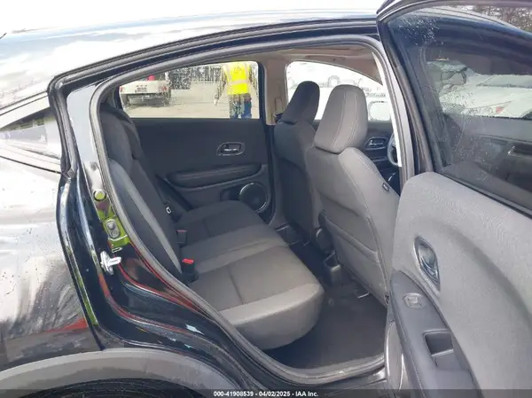 3CZRU6H51MM727076 2021 HONDA HR-V - Image 8