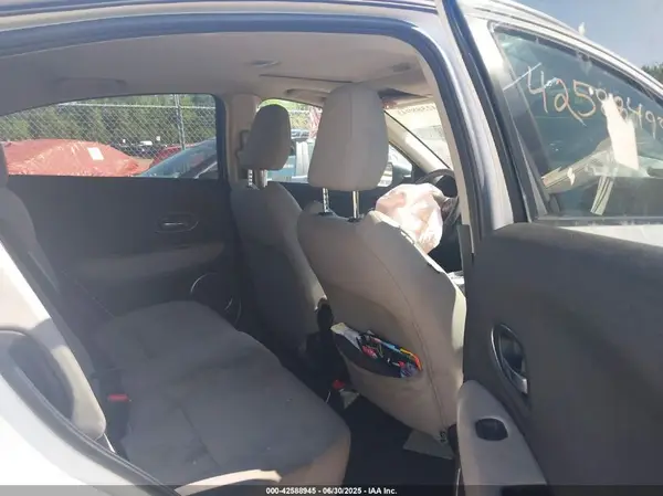 3CZRU6H51MM740796 2021 HONDA HR-V - Image 8