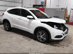 3CZRU6H51MM752317 2021 HONDA HR-V