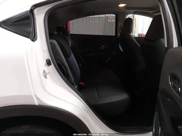 3CZRU6H51MM752317 2021 HONDA HR-V - Image 8