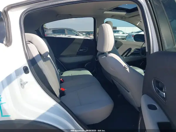 3CZRU6H51NM733753 2022 HONDA HR-V - Image 8