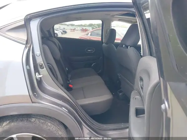 3CZRU6H51NM758751 2022 HONDA HR-V - Image 8