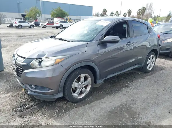 3CZRU6H52GM707004 2016 HONDA HR-V - Image 2
