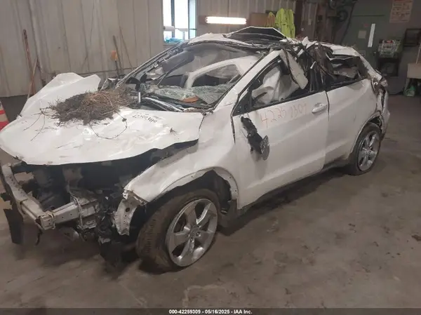 3CZRU6H52GM708427 2016 HONDA HR-V - Image 2