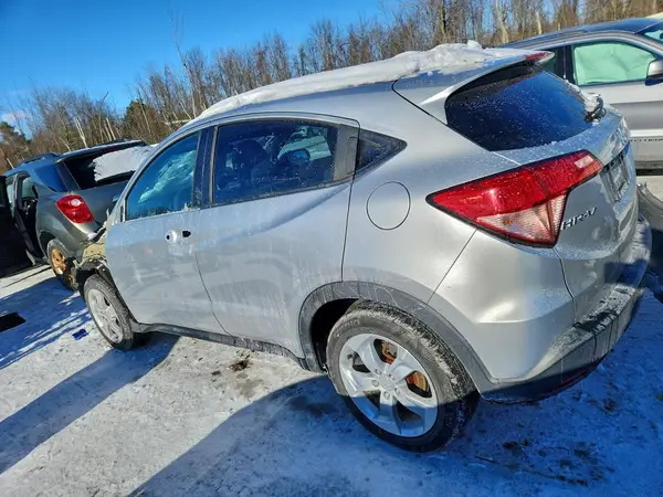 3CZRU6H52GM733506 2016 HONDA HR-V - Image 2