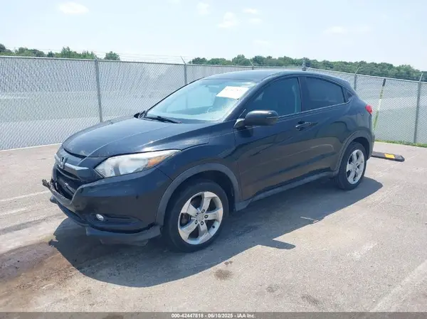 3CZRU6H52GM748393 2016 HONDA HR-V - Image 2