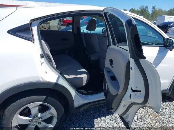 3CZRU6H52GM748443 2016 HONDA HR-V - Image 8