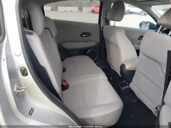 3CZRU6H52GM754601 2016 HONDA HR-V - Image 8