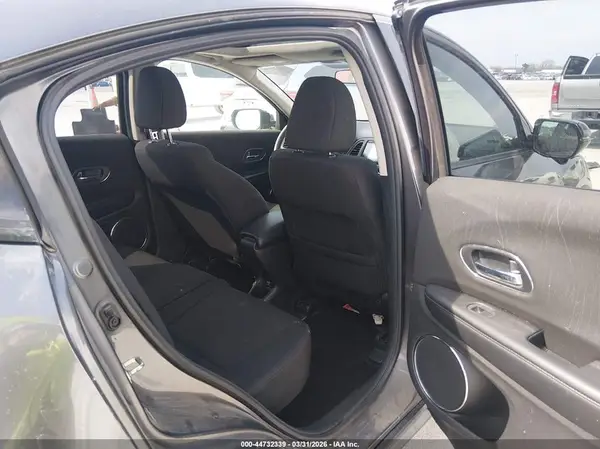 3CZRU6H52GM755182 2016 HONDA HR-V - Image 8