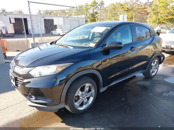3CZRU6H52GM763640 2016 HONDA HR-V - Image 2
