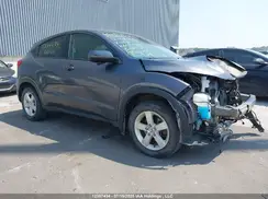 3CZRU6H52HM100411 2017 HONDA HR-V