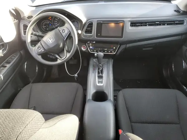 3CZRU6H52HM102563 2017 HONDA HR-V - Image 8