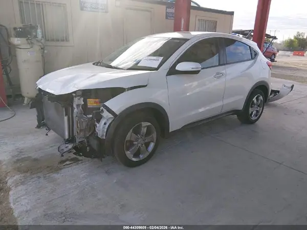 3CZRU6H52HM700491 2017 HONDA HR-V - Image 2