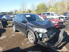 3CZRU6H52HM700975 2017 HONDA HR-V
