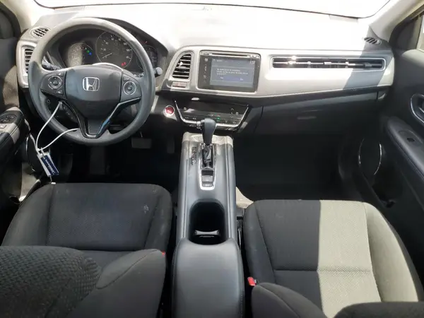 3CZRU6H52HM711748 2017 HONDA HR-V - Image 8