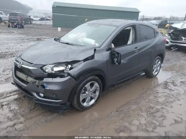 3CZRU6H52HM724774 2017 HONDA HR-V - Image 2
