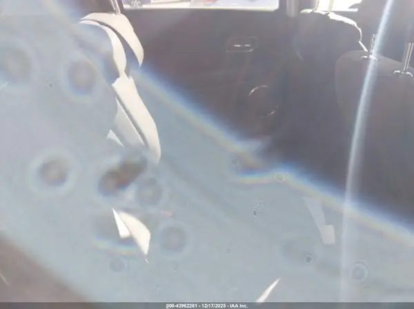 3CZRU6H52HM731966 2017 HONDA HR-V - Image 8