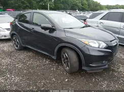 3CZRU6H52JG701144 2018 HONDA HR-V