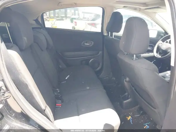 3CZRU6H52JG704920 2018 HONDA HR-V - Image 8