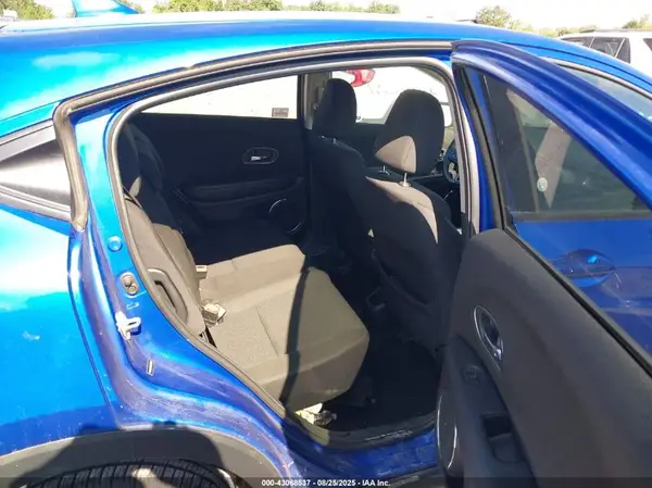 3CZRU6H52JG712094 2018 HONDA HR-V - Image 8