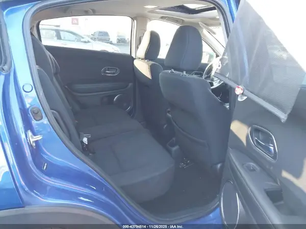 3CZRU6H52JG716811 2018 HONDA HR-V - Image 8
