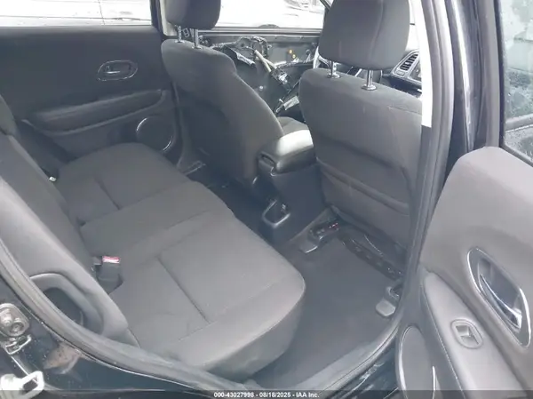 3CZRU6H52JG721930 2018 HONDA HR-V - Image 8
