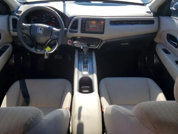 3CZRU6H52JG727856 2018 HONDA HR-V - Image 8