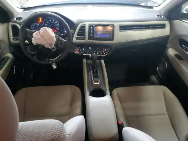 3CZRU6H52JG729705 2018 HONDA HR-V - Image 8
