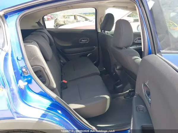 3CZRU6H52JM108353 2018 HONDA HR-V - Image 8