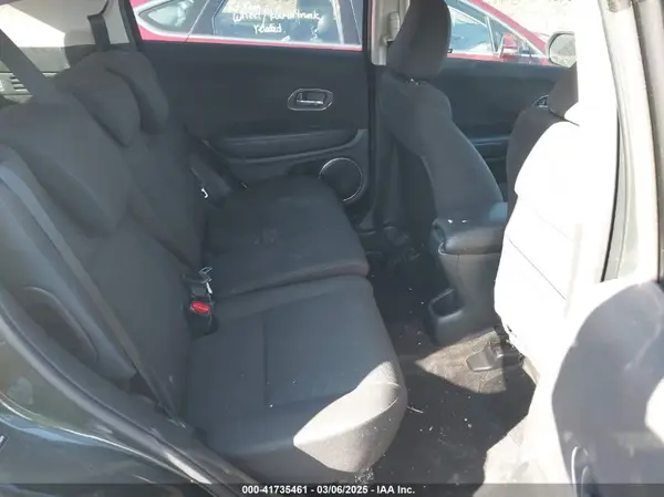 3CZRU6H52JM704644 2018 HONDA HR-V - Image 8