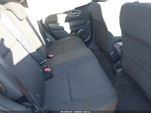 3CZRU6H52JM708516 2018 HONDA HR-V - Image 8