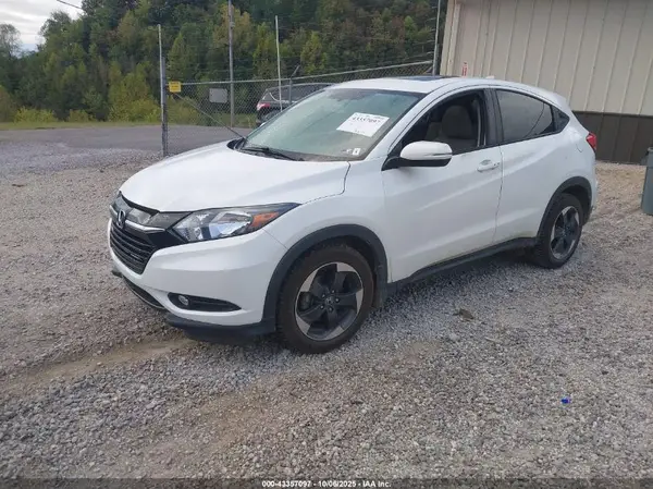 3CZRU6H52JM708788 2018 HONDA HR-V - Image 2