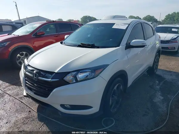 3CZRU6H52JM715630 2018 HONDA HR-V - Image 2