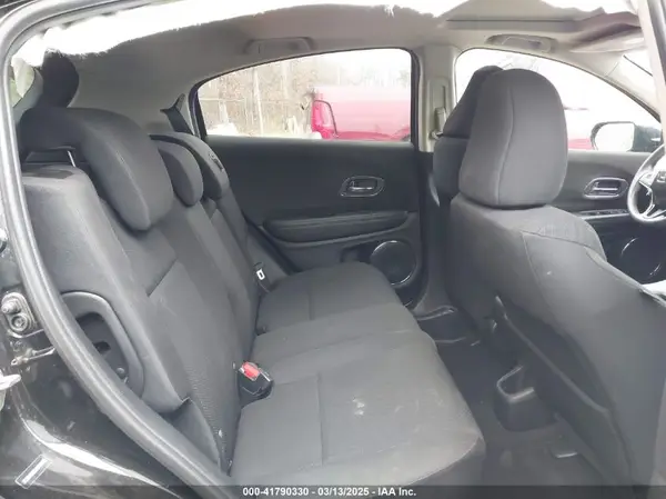 3CZRU6H52JM716499 2018 HONDA HR-V - Image 8