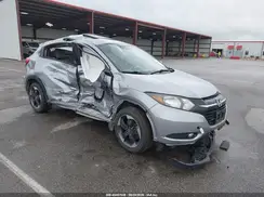3CZRU6H52JM718592 2018 HONDA HR-V
