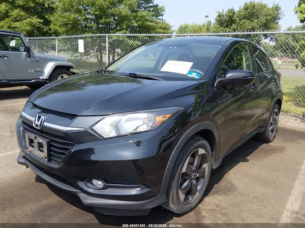 3CZRU6H52JM726207 2018 HONDA HR-V - Image 2