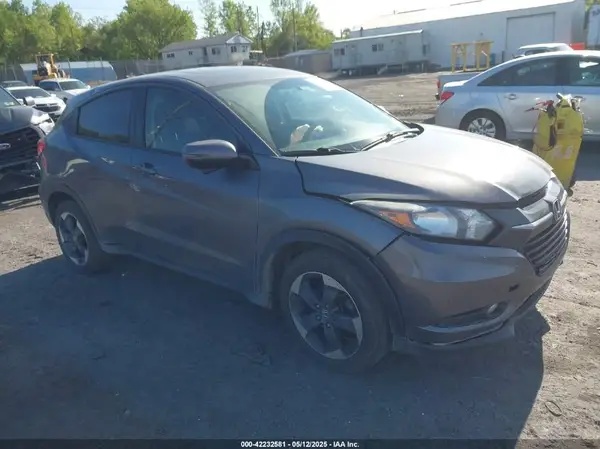 3CZRU6H52JM726644 2018 HONDA HR-V - Image 1