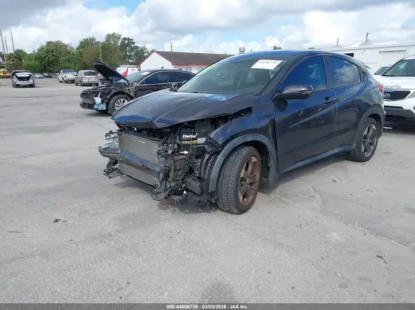 3CZRU6H52JM728930 2018 HONDA HR-V - Image 2