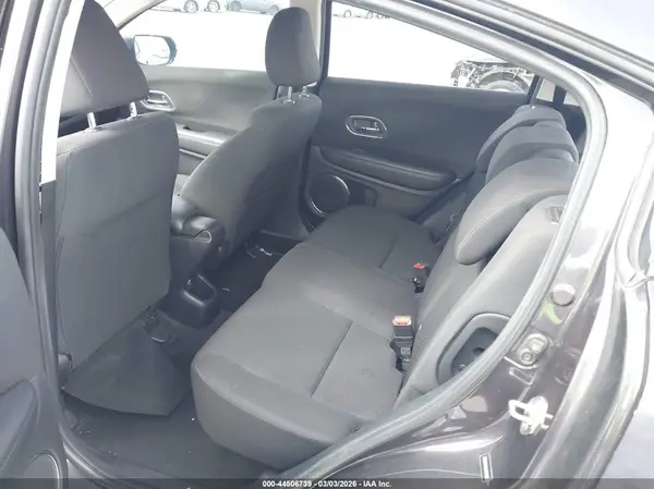 3CZRU6H52JM728930 2018 HONDA HR-V - Image 8