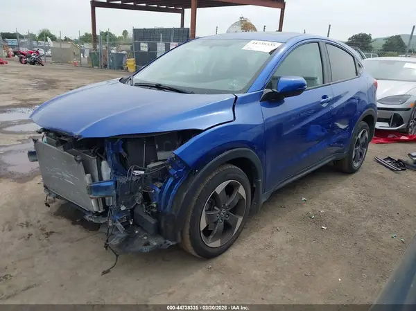 3CZRU6H52JM729401 2018 HONDA HR-V - Image 2