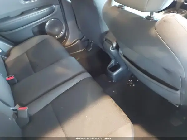 3CZRU6H52KM725219 2019 HONDA HR-V - Image 8