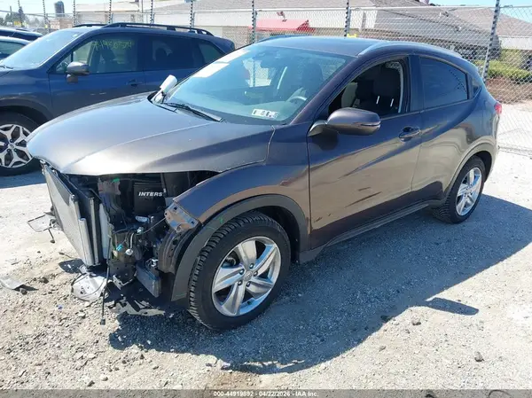 3CZRU6H52LM705618 2020 HONDA HR-V - Image 2