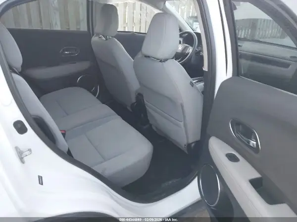 3CZRU6H52LM731913 2020 HONDA HR-V - Image 8
