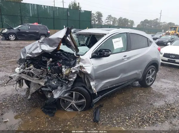 3CZRU6H52NM716542 2022 HONDA HR-V - Image 2
